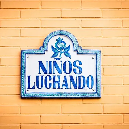 Apartment Ninos Luchando *