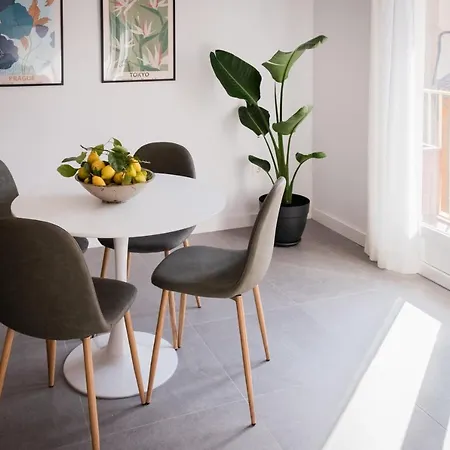 Ninos Luchando Γρανάδα